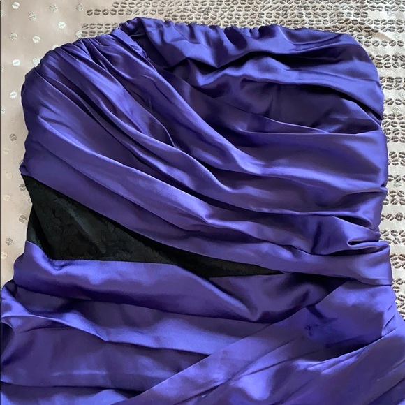 Express Gorgeous Purple Ruched Dress w/Lace Panels - Picture 2 of 9